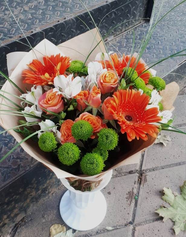 Букет цветов из: Герберы, Хризантемы, Альстромерии и Розы в Булгаково Башкортостан