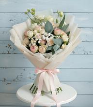 Букет цветов из:  Розы и Лизиантусы в Булгаково Башкортостан