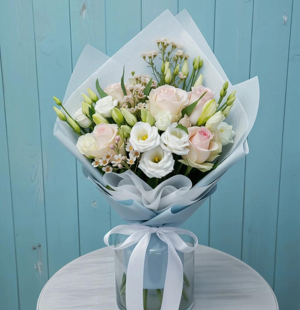 Букет цветов из: Розы и Лизиантусы в Булгаково Башкортостан