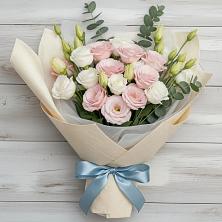 Букет цветов из:  Лизиантусы в Булгаково Башкортостан