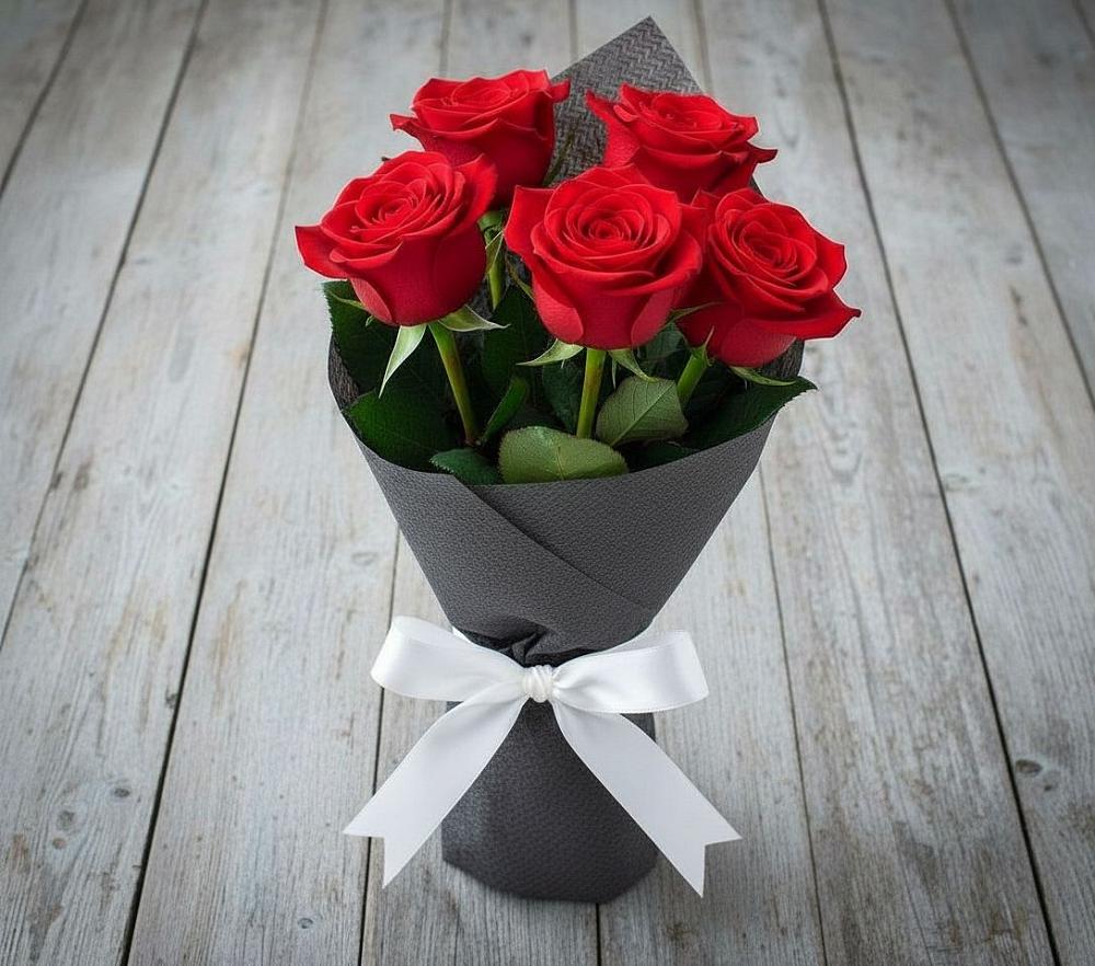 Букет 5 Красных роз Эдлесс Лав в Булгаково Башкортостан