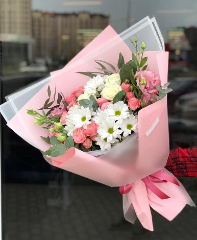 Букет цветов из: Розы, Лизиантусы и Хризантемы в Булгаково Башкортостан
