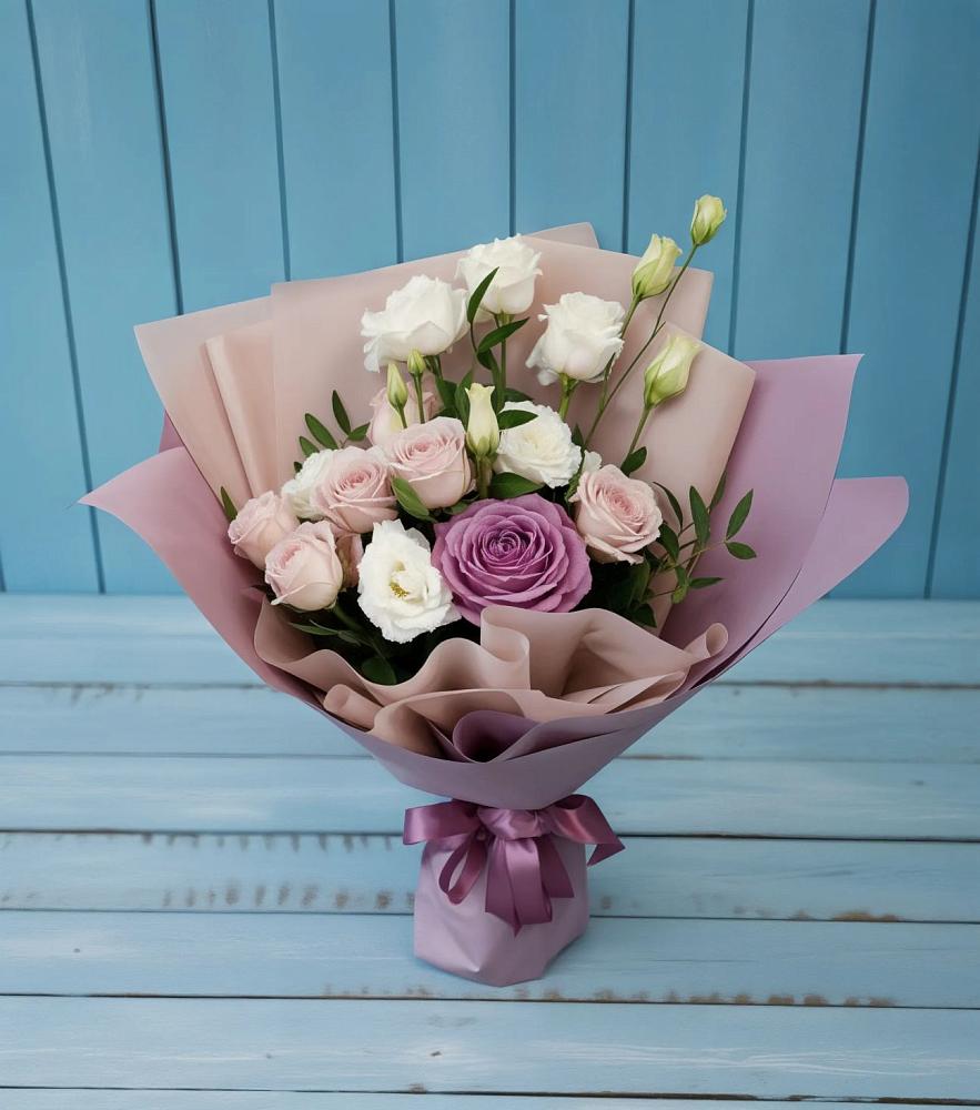 Букет цветов из: Розы и Лизиантусы в Булгаково Башкортостан